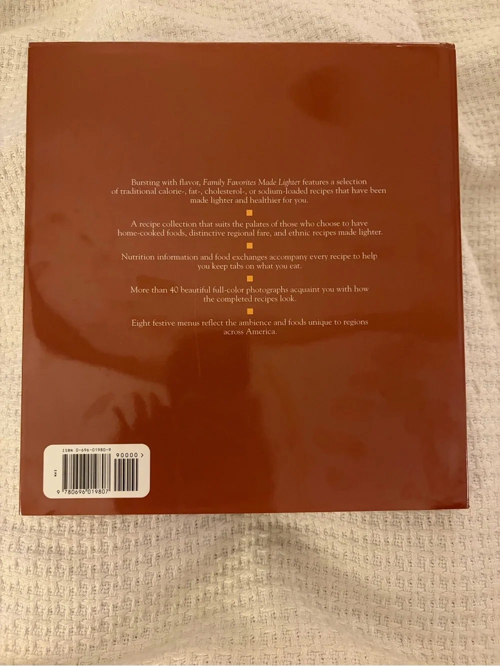 Better Homes and Gardens Family Favorites Made Lighter Cookbook - Like New